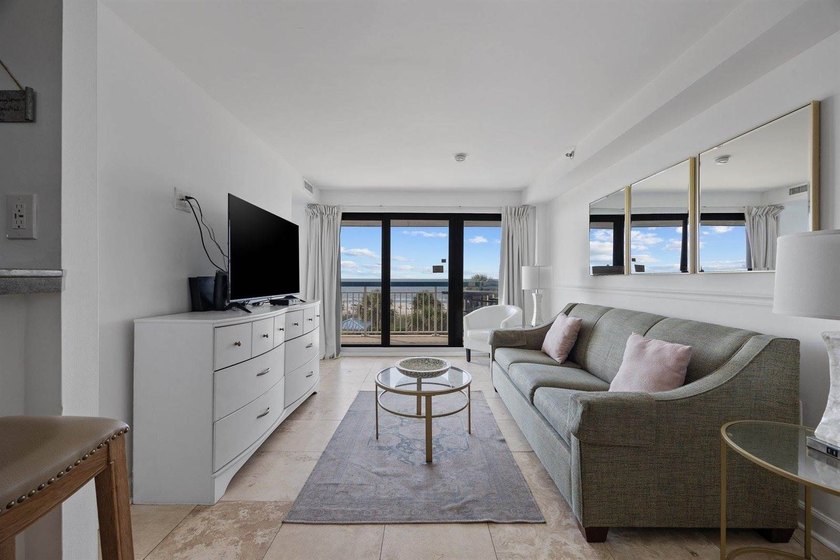 This updated oceanfront 1BR, 1BA unit offers unobstructed ocean - photo 5