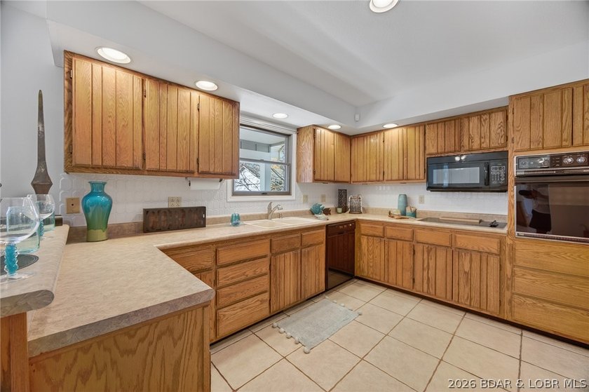 Motivated seller! This private oasis is in the heart of - photo 8