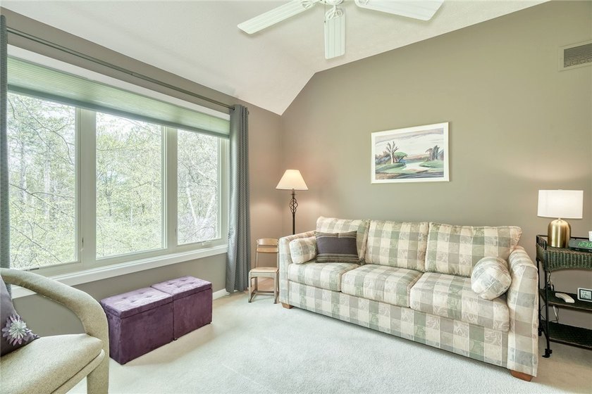 Gorgeous contemporary home in one of Mendon's most sought after - photo 25