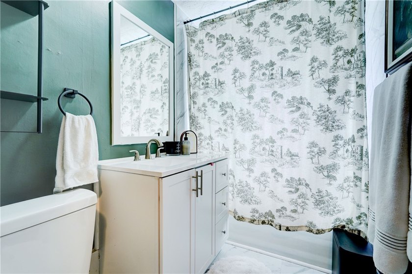 Welcome to 22 Ross Street! This well-maintained 3-bedroom, 1 - photo 15
