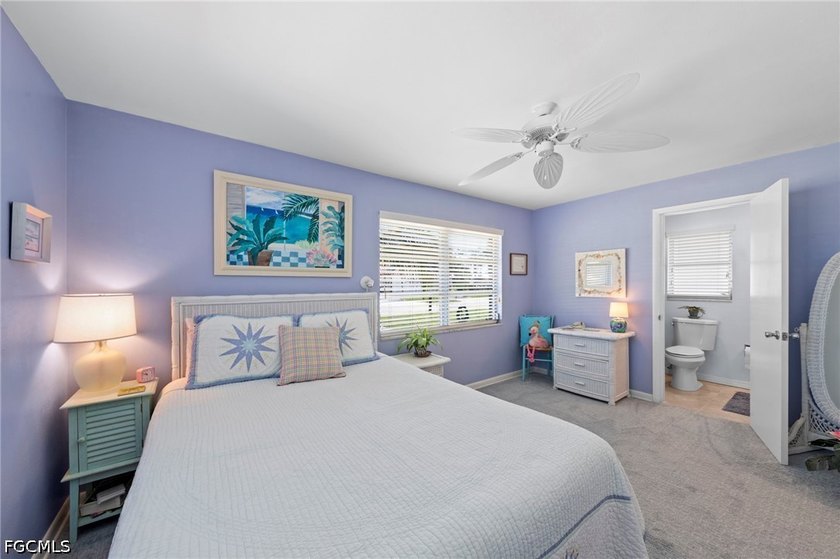 Picture-perfect single-family home with a tropical vibe - photo 22