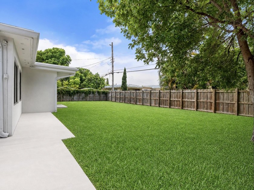Located in highly desirable Deerfield Beach, East of Federal - photo 31