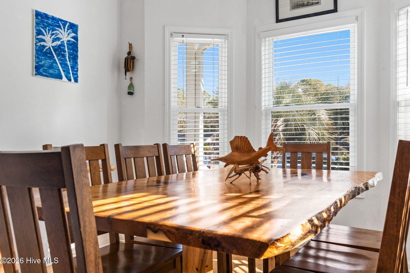 MOTIVATED SELLER! COMPLETELY FURNISHED coastal retreat where - photo 8