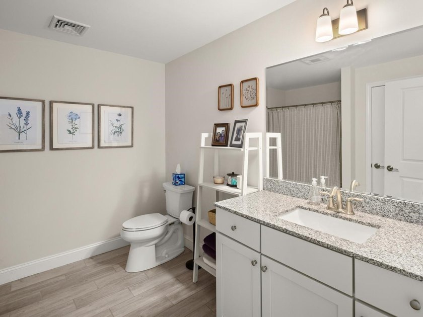 Experience refined single-level living just moments from Keeler - photo 40