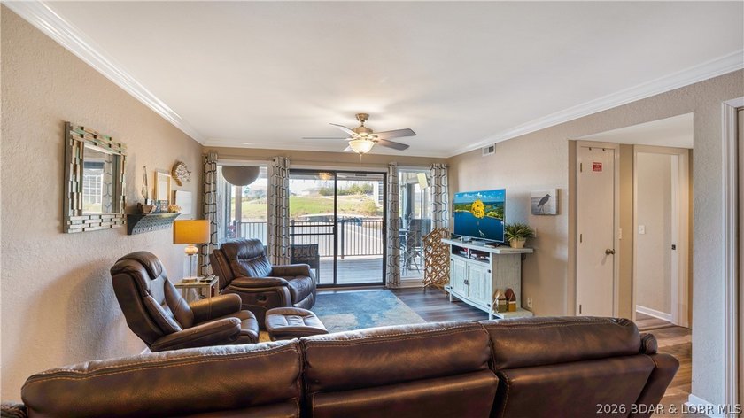 Enjoy lakefront living with zero hassle in this turnkey 2 - photo 5