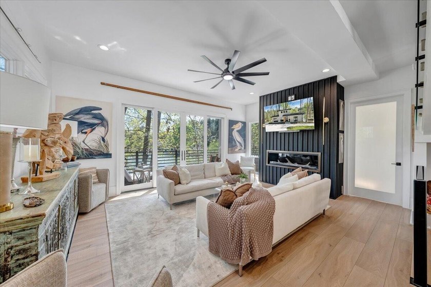 Don't miss this custom-designed, fully furnished residence - photo 19