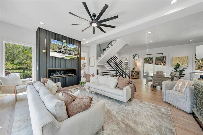 Don't miss this custom-designed, fully furnished residence - photo 24