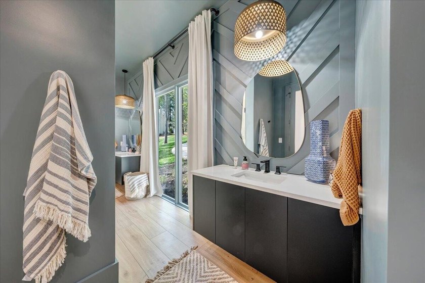 Don't miss this custom-designed, fully furnished residence - photo 32