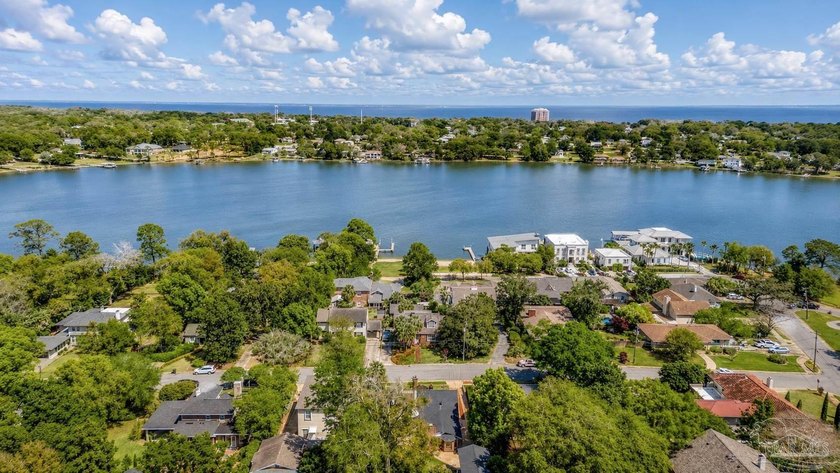 Where timeless Tudor architecture meets one of Pensacola's most - photo 4