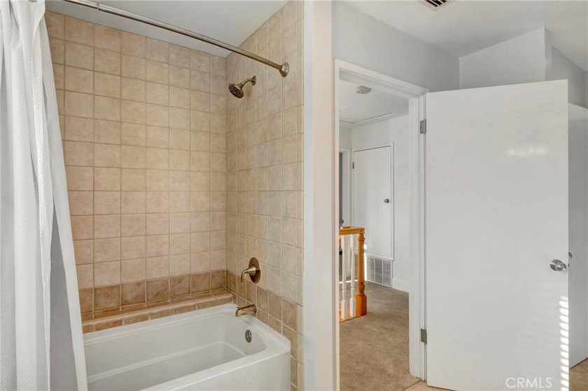 Welcome to 3556 Roxanne Avenue, a beautifully maintained Carson - photo 21