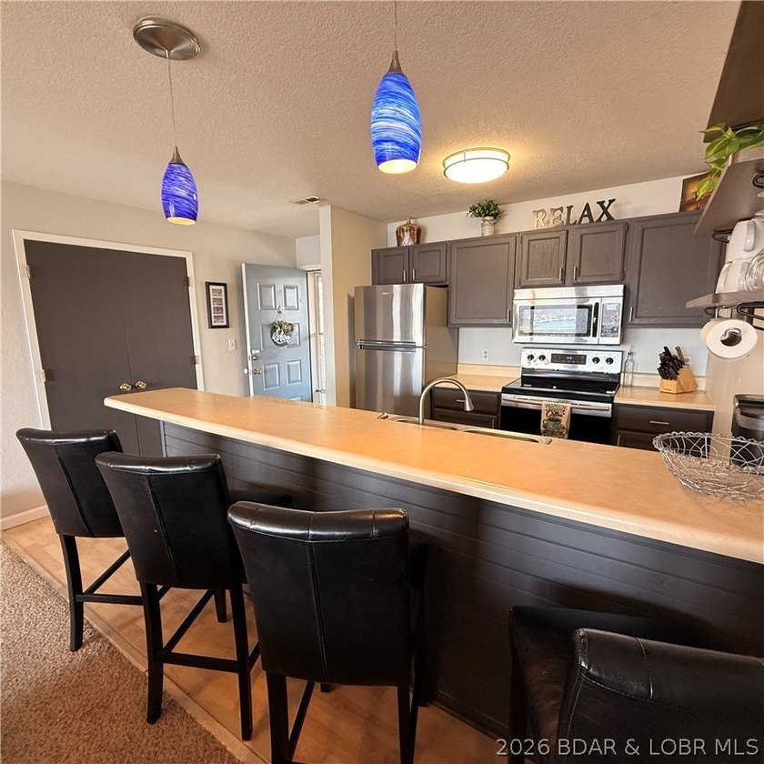 Wake up to some of the best lake views at Bay Point Village - photo 2