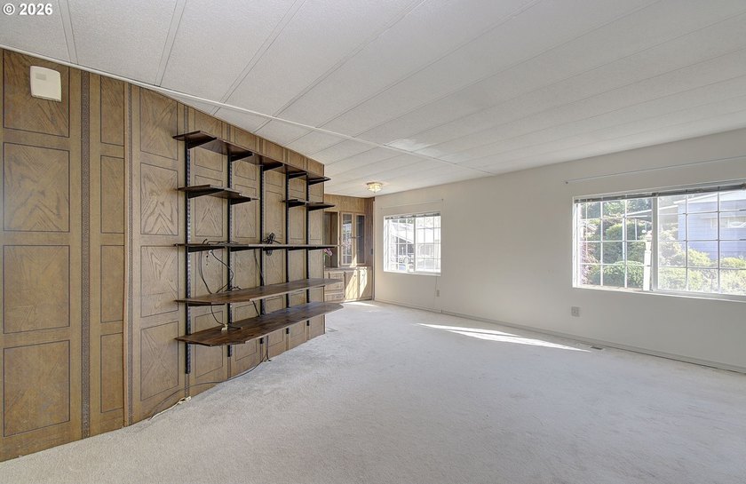 Welcome home to this 2-bedroom, 2-bath double-wide manufactured - photo 9