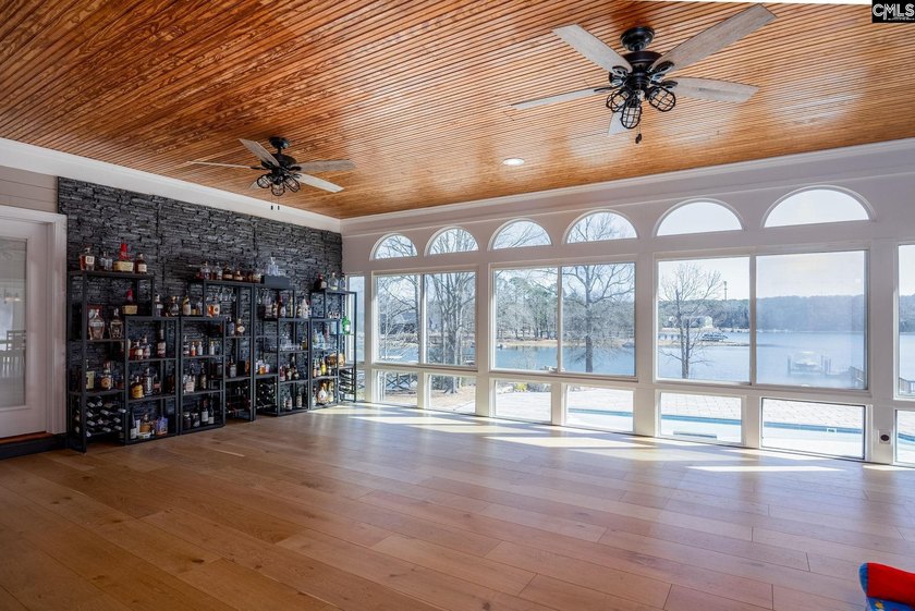 Lakefront living on Lake Murray - 150 feet of water frontage - photo 15