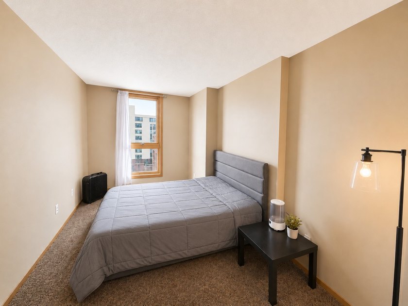 Value priced 16th floor unit in Centre Village Condominiums - photo 2