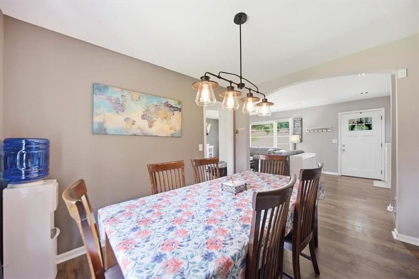 Welcome home to this beautiful four-sided brick residence - photo 10