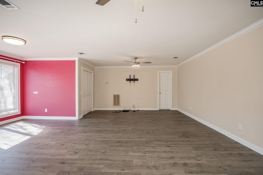 Lakefront living on Lake Murray - 150 feet of water frontage - photo 42