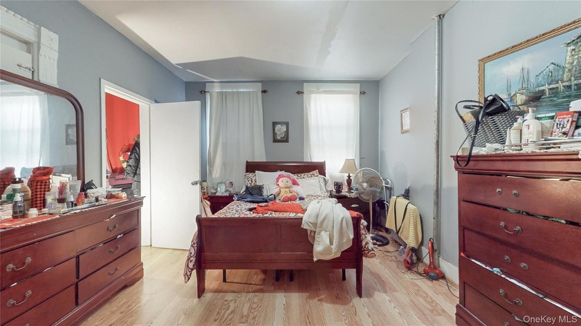 Welcome to 276 Woodbine Street, a substantial multi-family - photo 11