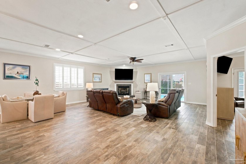 Welcome to this beautifully updated home in the desirable Marcus - photo 6