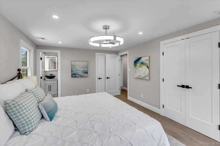 Stony Brook side hall 3-bedroom 2.5 bath colonial with major - photo 17