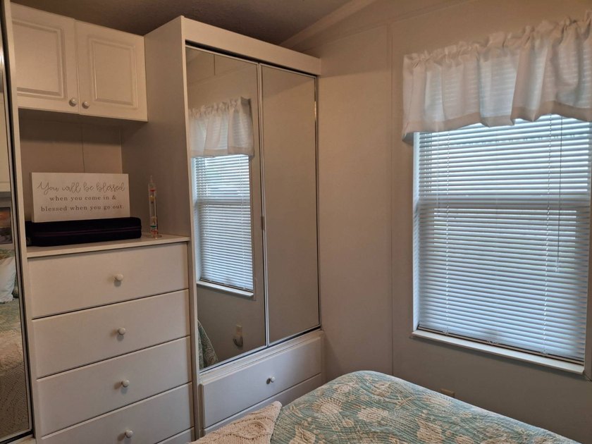 Come see this park model in Windward Isle community in Sarasota - photo 8