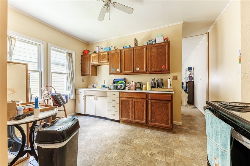 Don't miss this fantastic opportunity to own a spacious - photo 11