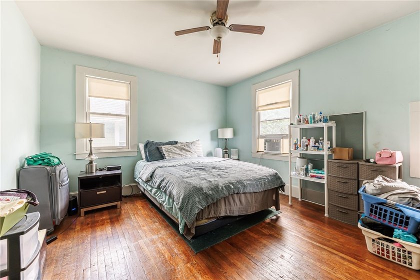Don't miss this fantastic opportunity to own a spacious - photo 12
