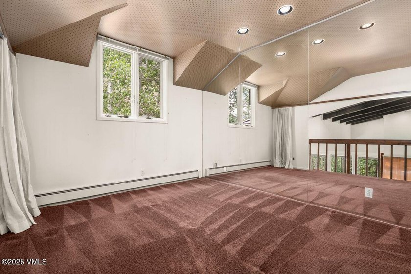 Compelling value in an exclusive, private section of the Vail - photo 17