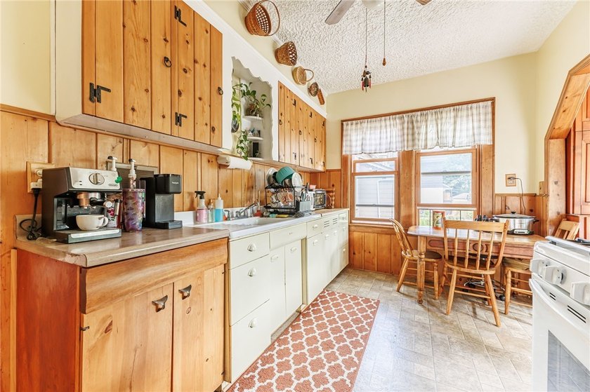 Don't miss this fantastic opportunity to own a spacious - photo 22