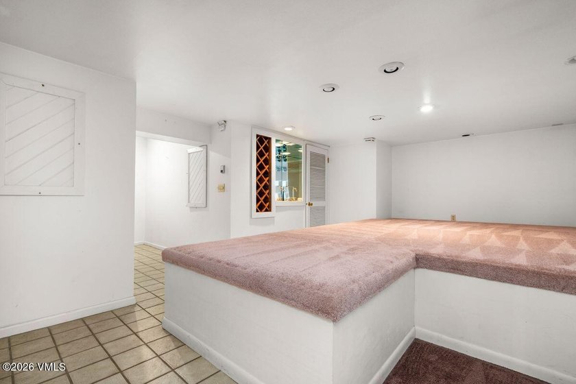 Compelling value in an exclusive, private section of the Vail - photo 24