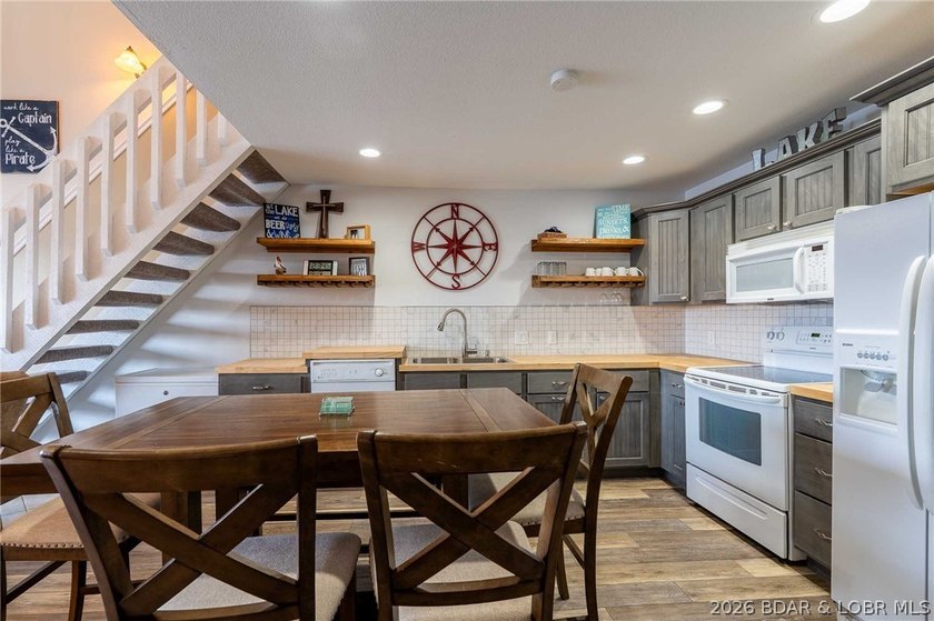 Fully updated, turn-key condo with incredible views and a large - photo 6