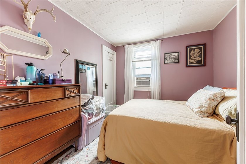 Don't miss this fantastic opportunity to own a spacious - photo 28
