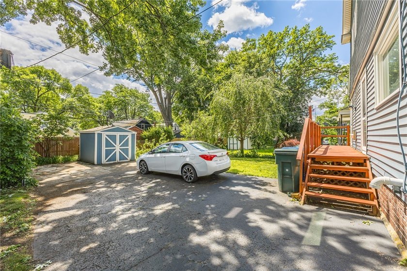 Don't miss this fantastic opportunity to own a spacious - photo 35