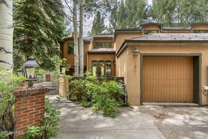 Compelling value in an exclusive, private section of the Vail - photo 37