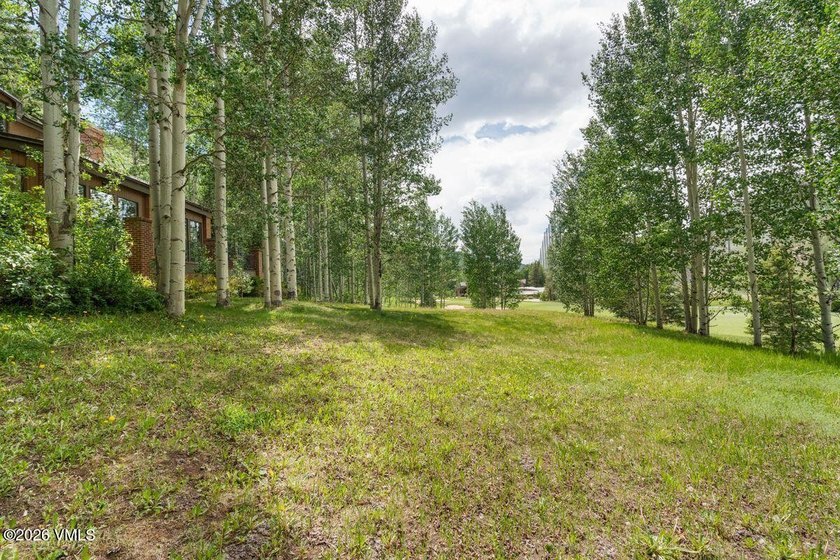 Compelling value in an exclusive, private section of the Vail - photo 38