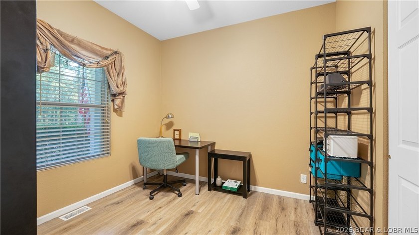 Experience comfort, convenience and modern updates in the heart - photo 11