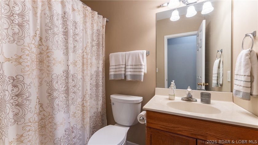 Experience comfort, convenience and modern updates in the heart - photo 12