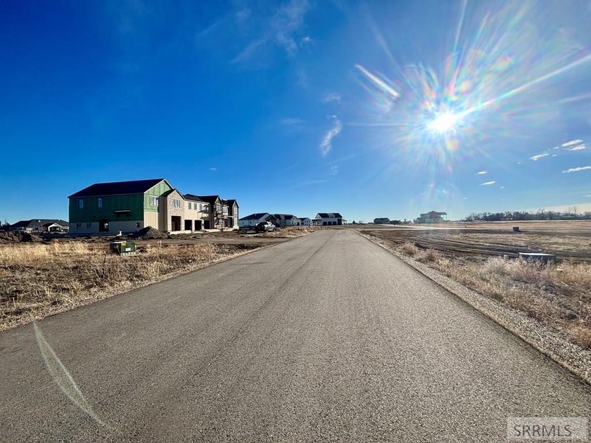 Welcome to Diamond Acres! Diamond Acres is one of the newest - photo 7