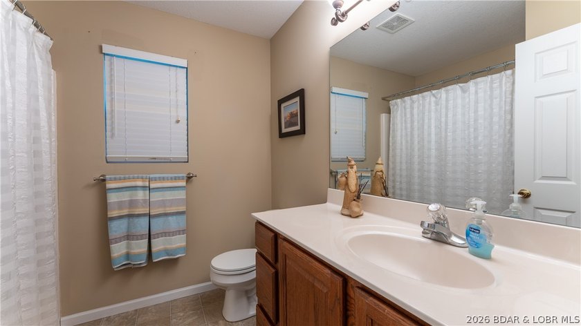 Experience comfort, convenience and modern updates in the heart - photo 18