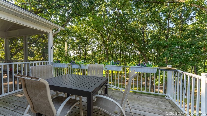 Experience comfort, convenience and modern updates in the heart - photo 21