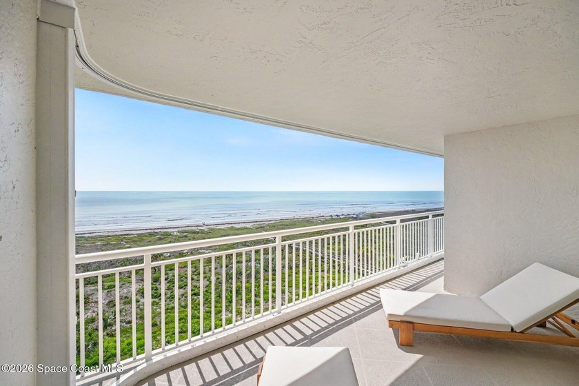 Wake up each morning to the sights and sounds of the ocean - photo 21