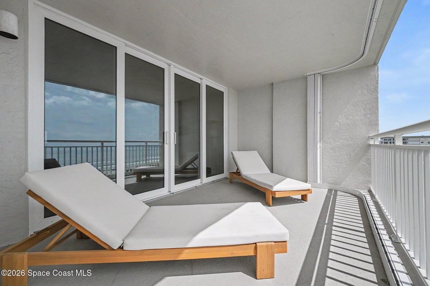 Wake up each morning to the sights and sounds of the ocean - photo 23