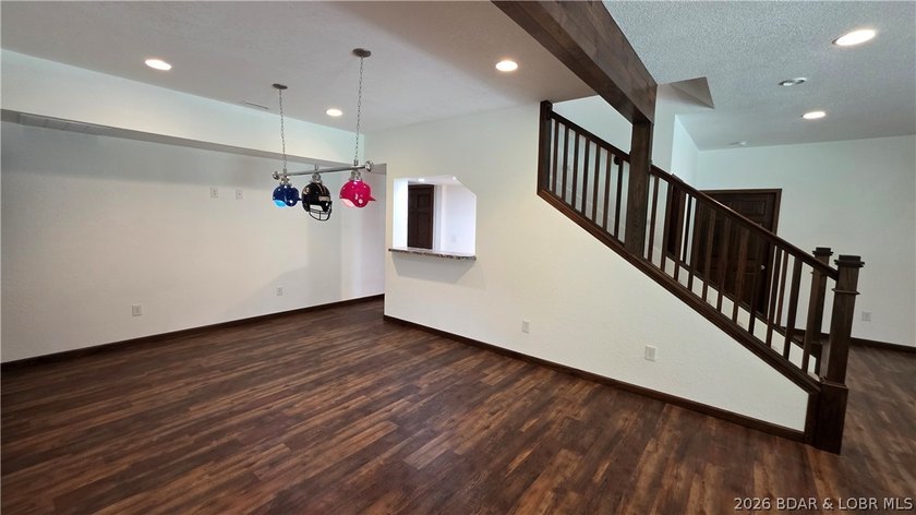 Lakefront Oasis! Discover this exceptional 5,200+ sq ft custom - photo 25