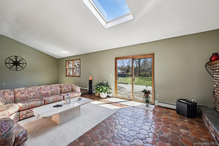 Spacious Sprawling Ranch situated on just shy of a Full Acre! - photo 9