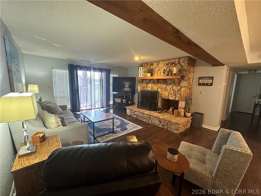 Don't miss out on this Cute Condo, Nicely Updated and in a GREAT - photo 3
