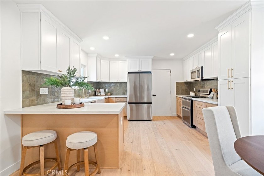 Situated on a quiet cul-de-sac in a sought-after Torrance - photo 6
