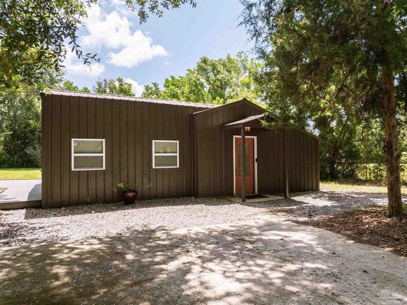 The Perfect Fully Furnished Week-End Getaway or separate but - photo 2