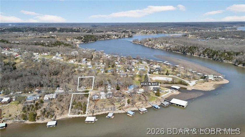 Lake of the Ozarks retreat located in the desirable Keithley's - photo 6