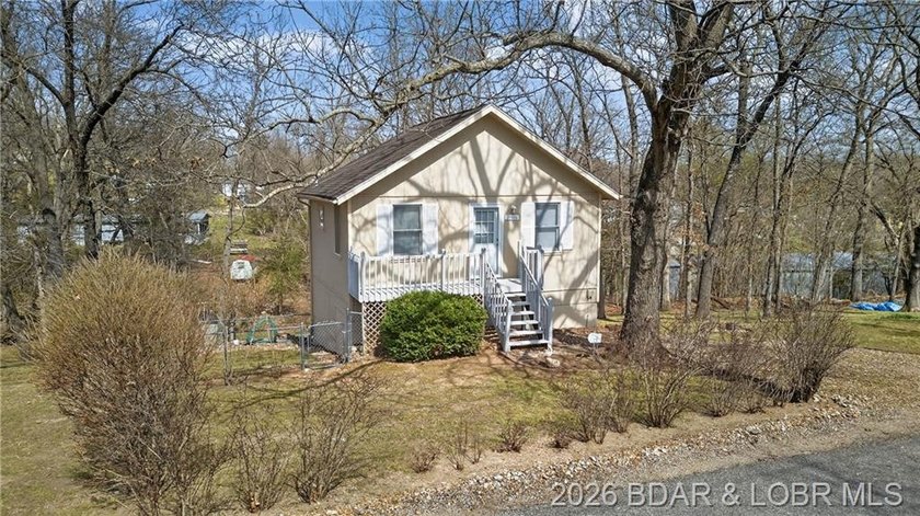 Lake of the Ozarks retreat located in the desirable Keithley's - photo 10
