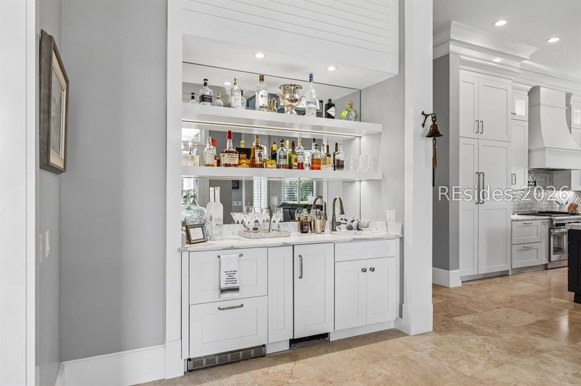 A refined luxury residence in Colleton River Club offering - photo 25