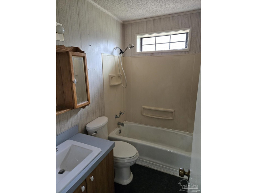 Investment Opportunity - Tenant Occupied Through May 2027! Don't - photo 8